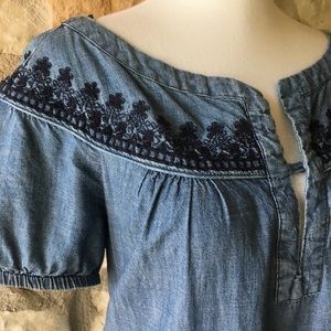 Zara Dresses - Zara Embroidered Chambray Dress. Zara Dresses - Zara Embroidered Chambray Dress.